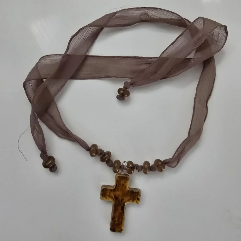 NEW Brown Cross Ivy Pendant Choker Necklace - Picture 1 of 9